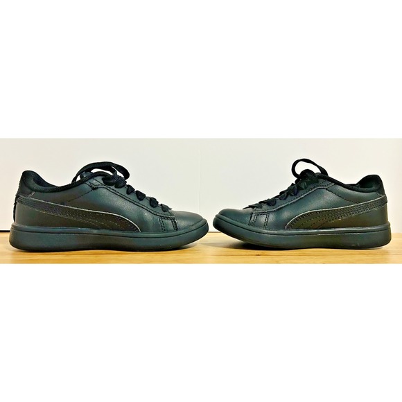 Puma Smash v2 Kids Black Sneakers Youth Size 10 US Leather Lace Up - Picture 4 of 7